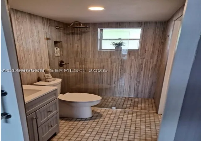 Photo 2 of Condo for sale at 220 Kings Point Dr #106, Sunny Isles Beach, FL 33160 | MLS# A11980538 | Listing updated on 2026-08-05