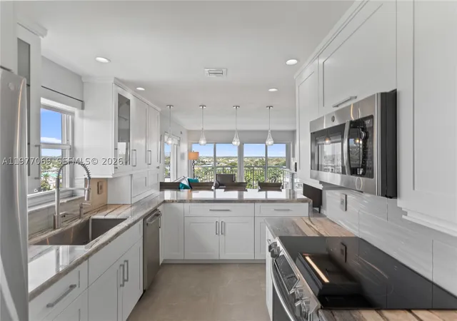 Photo 4 of Condo for sale at 2611 N Riverside Dr #901, Pompano Beach, FL 33062 | MLS# A11977069 | Listing updated on 2026-03-11