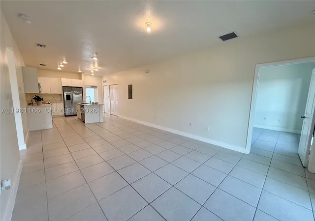 4th image of 8001 Nw 41St St #F-202, Doral, FL 33166 | MLS# A11981166