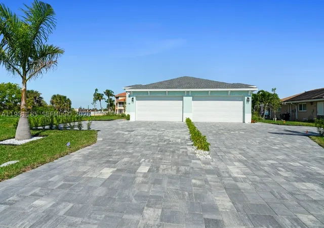 Photo 3 of Single family home for sale at 1107 Se 38 St, Cape Coral, FL 33904 | MLS# A11981185 | Listing updated on 2026-08-25