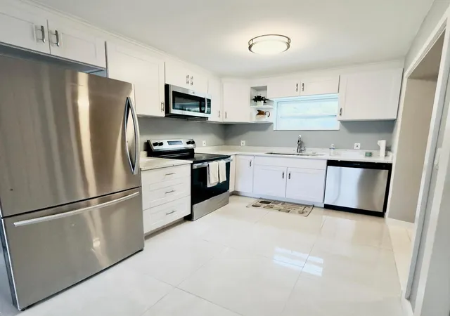 1st image of 2533 Ne 12th Ter, Pompano Beach, FL 33064 | MLS# B26000131
