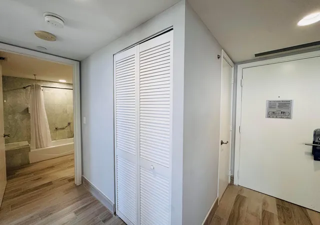 56th image of 18683 Collins Avenue #2303, Sunny Isles Beach, FL 33160 | MLS# B26000377