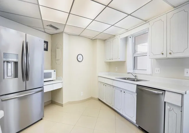 4th image of 4100 Galt Ocean Dr #1403, Fort Lauderdale, FL 33308 | MLS# B26000484