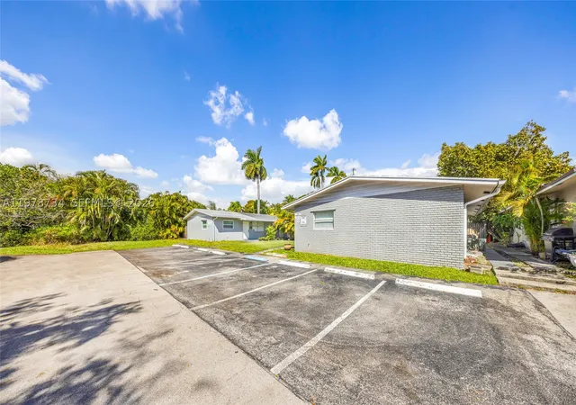 Photo 2 of Multi family home for sale at 355 Nw 32nd St, Oakland Park, FL 33309 | MLS# A11978734 | Listing updated on 2026-09-24