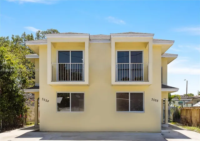 2nd image of 3524 Nw 4th Ter, Miami, FL 33125 | MLS# A11981519