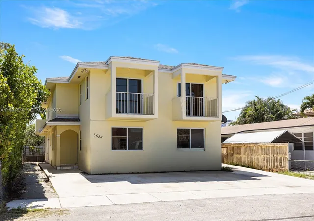 3rd image of 3524 Nw 4Th Ter, Miami, FL 33125 | MLS# A11981519
