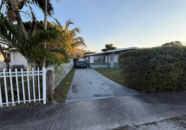 4th image of 354 Ne 173Rd St, North Miami Beach, FL 33162 | MLS# A11981630