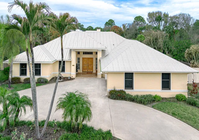 Homes for sale in Hobe Sound, FL | 8571 Se Quail Ridge Wy, Hobe Sound, FL 33455 | MLS# B26000618