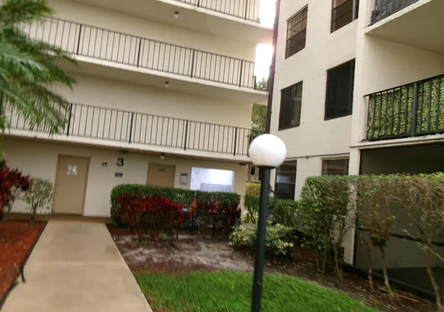 Homes for sale in Tamarac, FL | 6190 Woodlands Blvd #309, Tamarac, FL 33319 | MLS# B26000695
