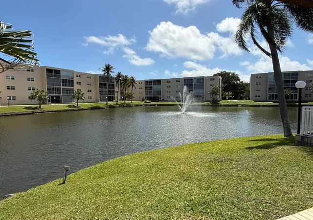 2nd image of 1024 Se 5Th Ave, Dania, FL 33004
