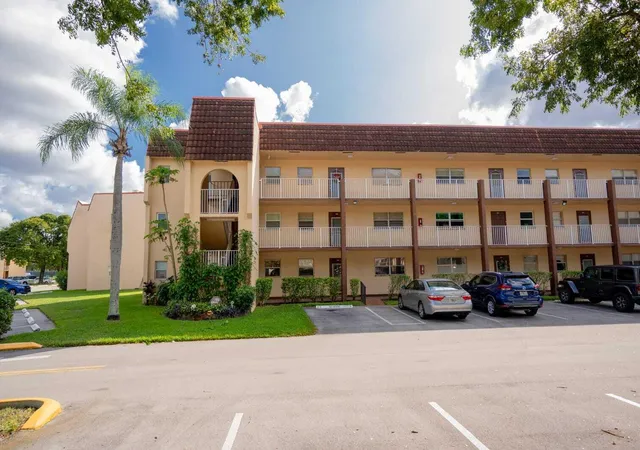 Homes for sale in Sunrise, FL | 8861 Sunrise Lakes Blvd #Unit 301, Sunrise, FL 33322 | MLS# B26000826