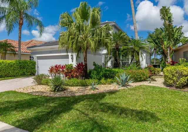 Homes for sale in Lake Worth, FL | 6005 Newport Village Wy, Lake Worth, FL 33463 | MLS# B26000907