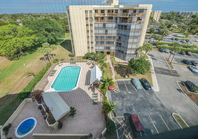 2nd image of 7100 Radice Ct, Lauderhill, FL 33319
