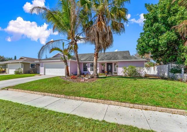 2nd image of 4153 Russell St, Jupiter, FL 33469 | MLS# B26001060