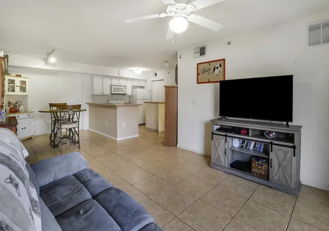 Homes for sale in Port St Lucie, FL | 181 Sw Palm Dr #103, Port St Lucie, FL 34986 | MLS# B26001173