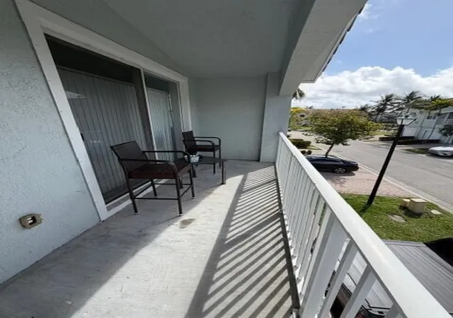 12th image of 3013 Laurel Ridge Cir, Riviera Beach, FL 33404 | MLS# B26001225