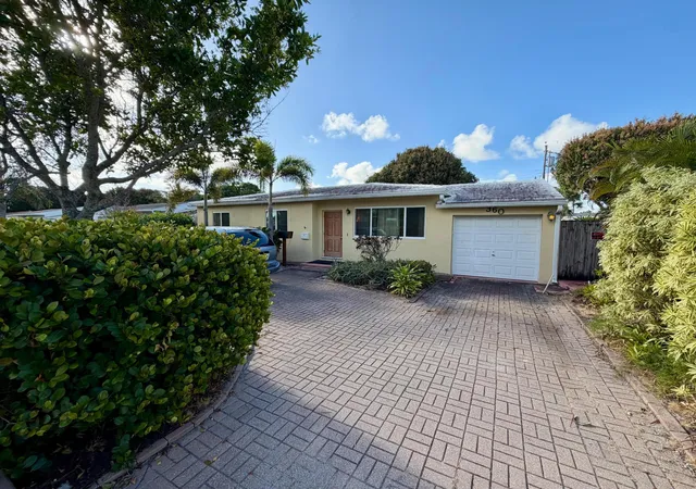 1st image of 360 Forest Hill Blvd, West Palm Beach, FL 33405 | MLS# B26001246