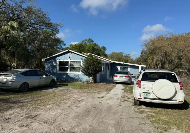 2nd image of 414 Spring Ave, Arcadia, FL 34266 | MLS# B26001345