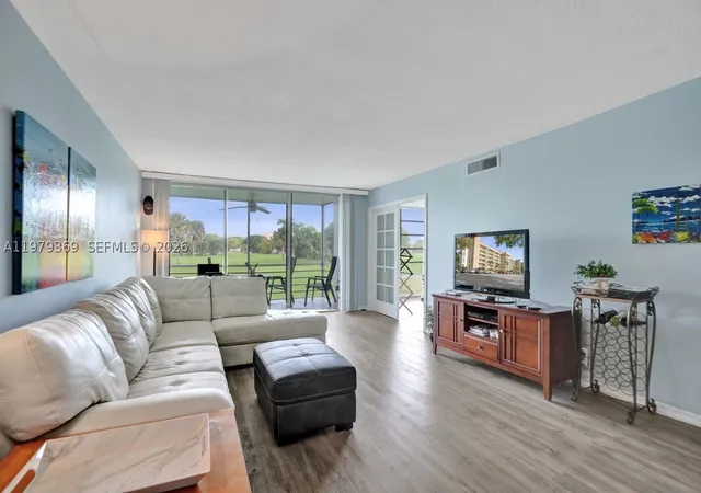 3rd image of 2651 S Crse Dr, Pompano Beach, FL 33069