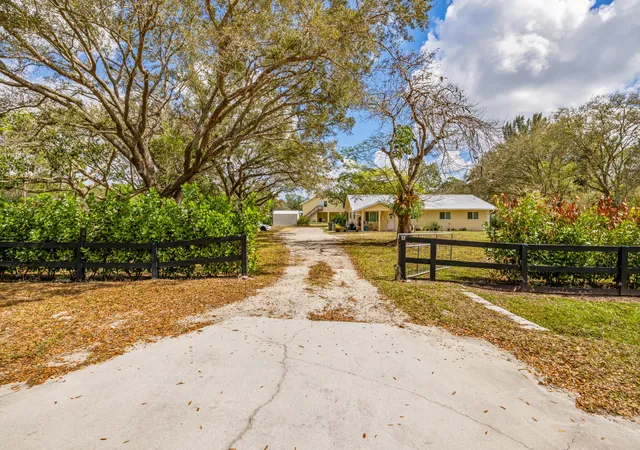 4th image of 15848 N 129Th Pl N, Jupiter, FL 33478 | MLS# B26001356
