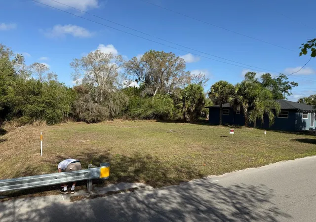 2nd image of Xxxx Singleton Ave, Arcadia, FL 34266 | MLS# B26001399