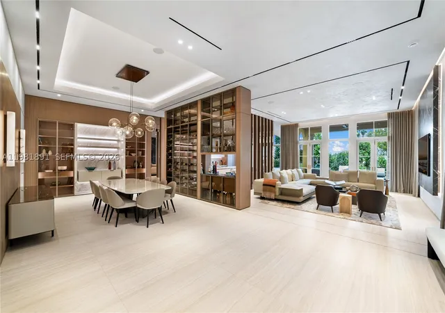Photo 4 of Single family home for sale at 1522 Island Blvd, Aventura, FL 33160 | MLS# A11981891 | Listing updated on 2026-03-19