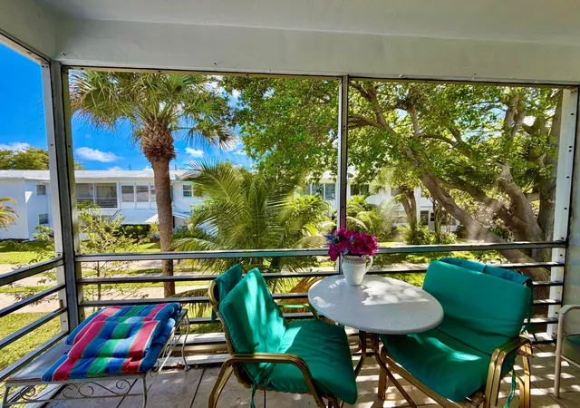 2nd image of 2551 W Golf Blvd, Pompano Beach, FL 33064