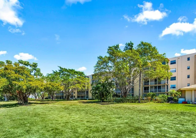 Homes for sale in Boca Raton, FL | 6461 Nw 2nd Avenue, Boca Raton, FL 33487 | Houzeo