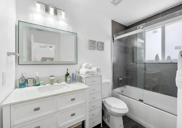 14th image of 6363 Seagrape Cir, Margate, FL 33063 | MLS# B26001651