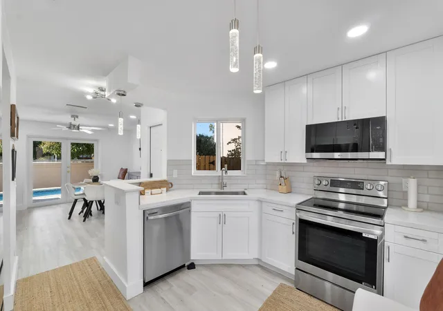 3rd image of 6363 Seagrape Cir, Margate, FL 33063 | MLS# B26001651