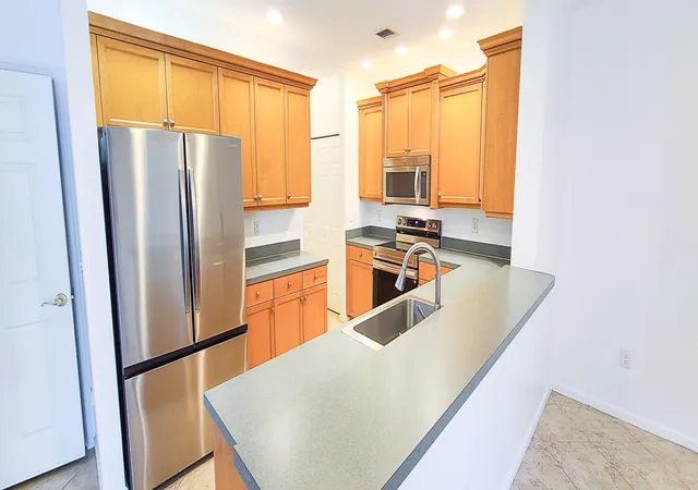 5th image of 9861 Woodworth Ct, Wellington, FL 33414 | MLS# B26001804
