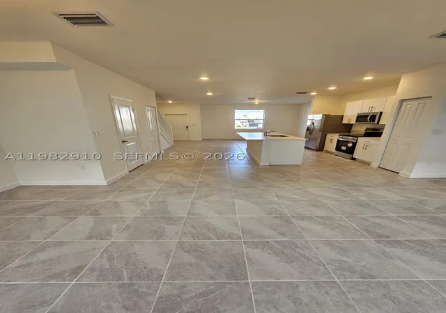 Photo 3 of House for sale at 1148 Se 2Nd St, Homestead, FL 33034 | MLS# A11982910 | Listing updated on 2026-08-26