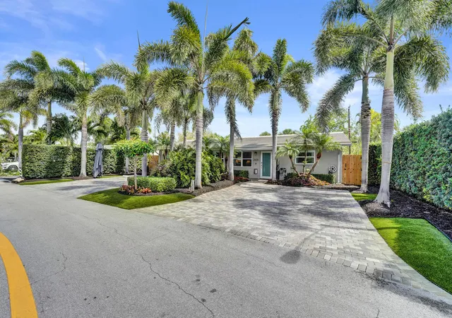 3rd image of 2610 Ne 10Th Ter, Wilton Manors, FL 33334