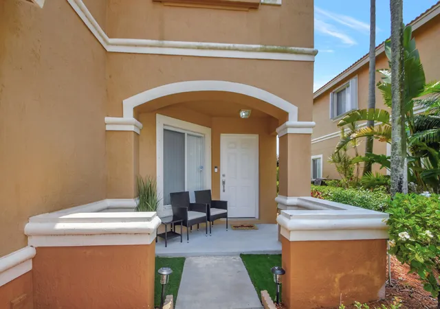 5th image of 6194 Reynolds St, West Palm Beach, FL 33411 | MLS# B26002206