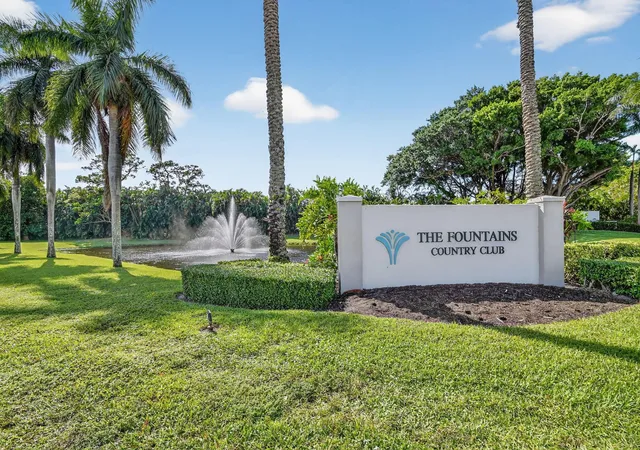 Homes for sale in Lake Worth, FL | 4080 Tivoli Court, Lake Worth, FL 33467 | Houzeo