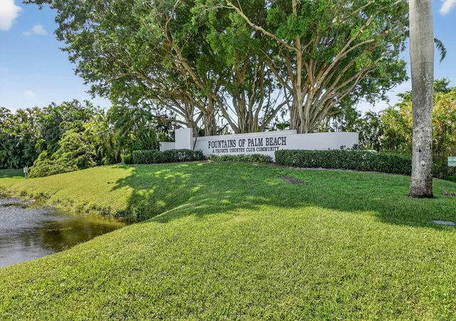 Homes for sale in Lake Worth, FL | 4080 Tivoli Ct E #206, Lake Worth, FL 33467 | MLS# B26002224