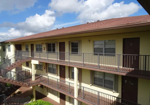2nd image of 151 Sw 135Th Ter #303t, Pembroke Pines, FL 33027 | MLS# B26002295