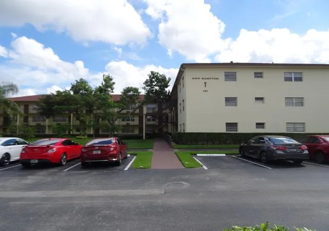 5th image of 151 Sw 135Th Ter #303t, Pembroke Pines, FL 33027 | MLS# B26002295