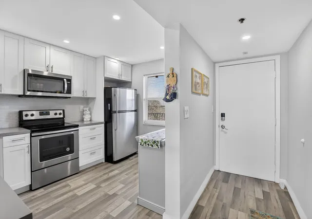 5th image of 3910 Inverrary Blvd #802-b, Lauderhill, FL 33319 | MLS# B26002442