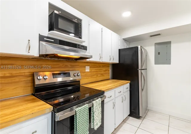 Homes for sale in North Bay Village, FL | 7933 W Dr, North Bay Village, FL 33141