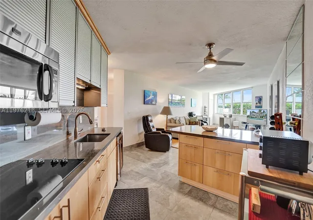 4th image of 1936 S Ocean #20D, Hallandale Beach, FL 33009 | MLS# A11976218