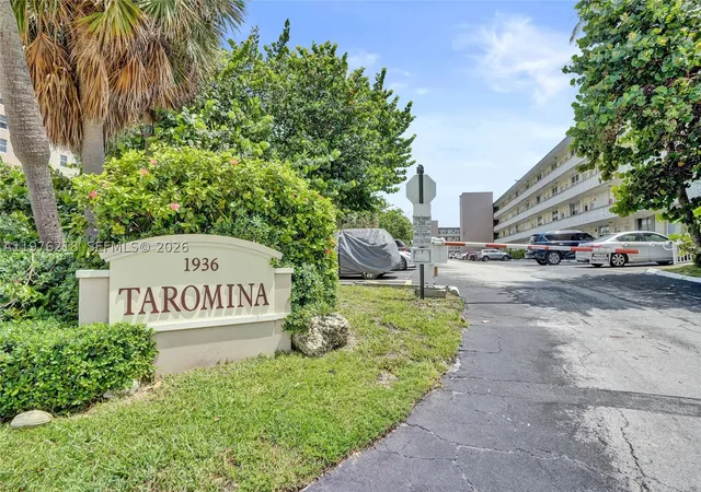 2nd image of 1936 S Ocean, Hallandale Beach, FL 33009
