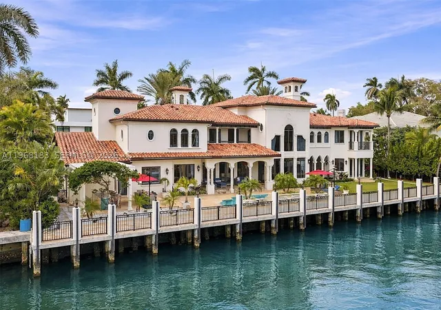 Photo 1 of Mansion for sale at 628 Coral Way, Fort Lauderdale, FL 33301 | MLS# A11968183 | Listing updated on 2026-10-08