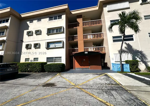 Photo 1 of Condo for sale at 410 Se 2Nd St #102, Hallandale Beach, FL 33009 | MLS# A11983604 | Listing updated on 2026-06-27