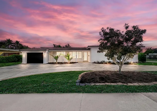 Homes for sale in Boca Raton, FL | 1098 W Camino Real, Boca Raton, FL 33486 | MLS# B26002668