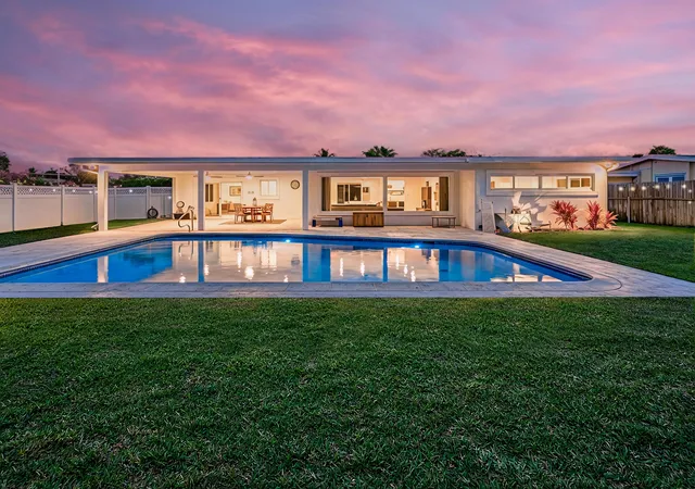 Homes for sale in Boca Raton, FL | 1098 W Camino Real, Boca Raton, FL 33486 | MLS# B26002668