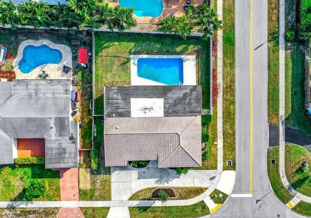 Homes for sale in Boca Raton, FL | 1098 W Camino Real, Boca Raton, FL 33486 | MLS# B26002668