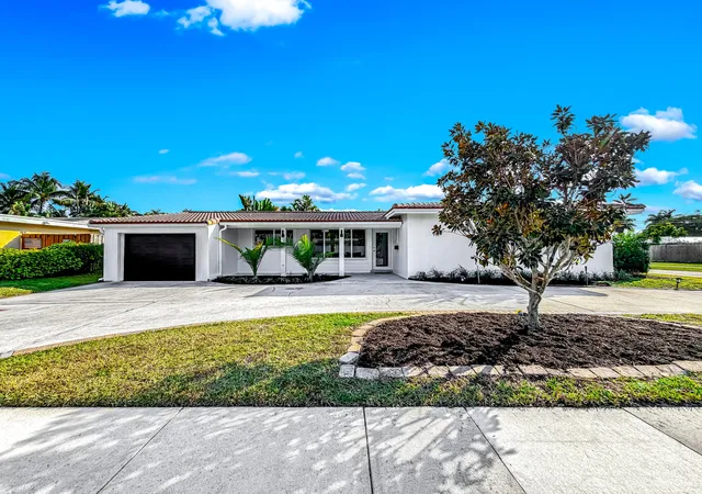 Homes for sale in Boca Raton, FL | 1098 W Camino Real, Boca Raton, FL 33486 | MLS# B26002668