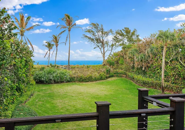 Homes for sale in Jupiter Island, FL | 31 N Beach Rd, Jupiter Island, FL 33455 | MLS# B26002704
