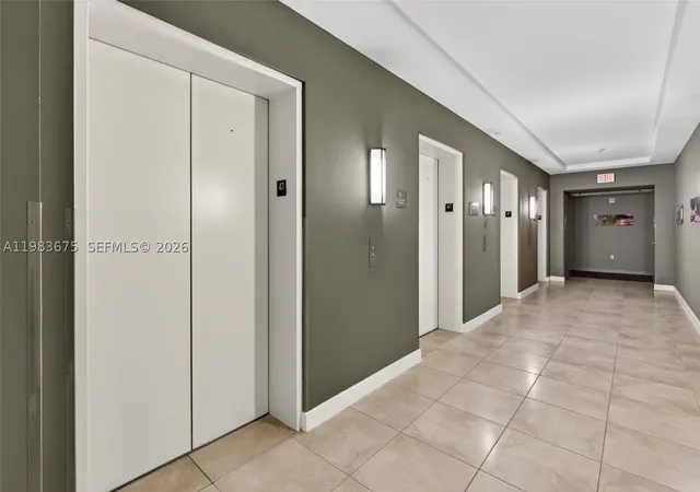 Photo 3 of Condo for sale at 950 Brickell Bay Dr #4100, Miami, FL 33131 | MLS# A11983675 | Listing updated on 2026-10-08
